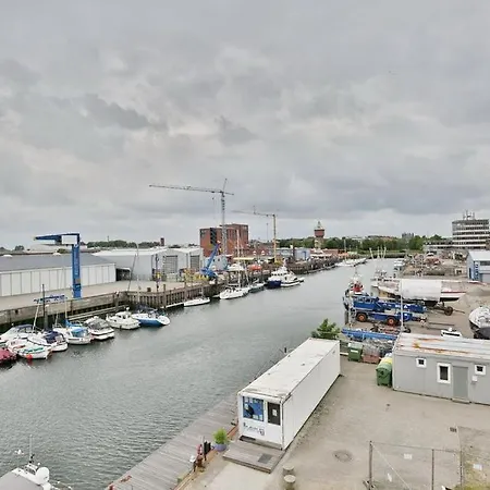 別荘 City Marina, Cm16b